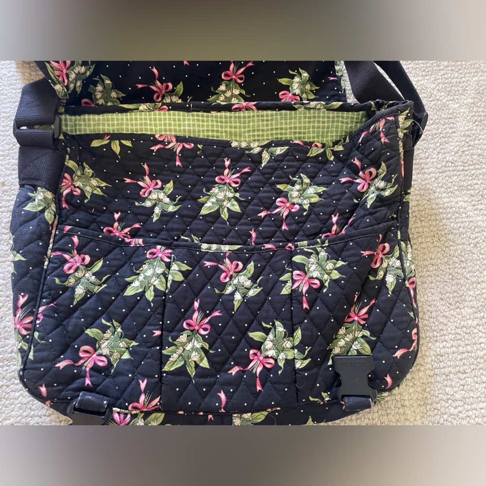 Vera Bradley Retire Rare New Hope Messenger Bag - Picture 2 of 5